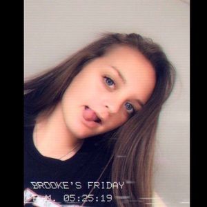 Meet your Posher, Brooke